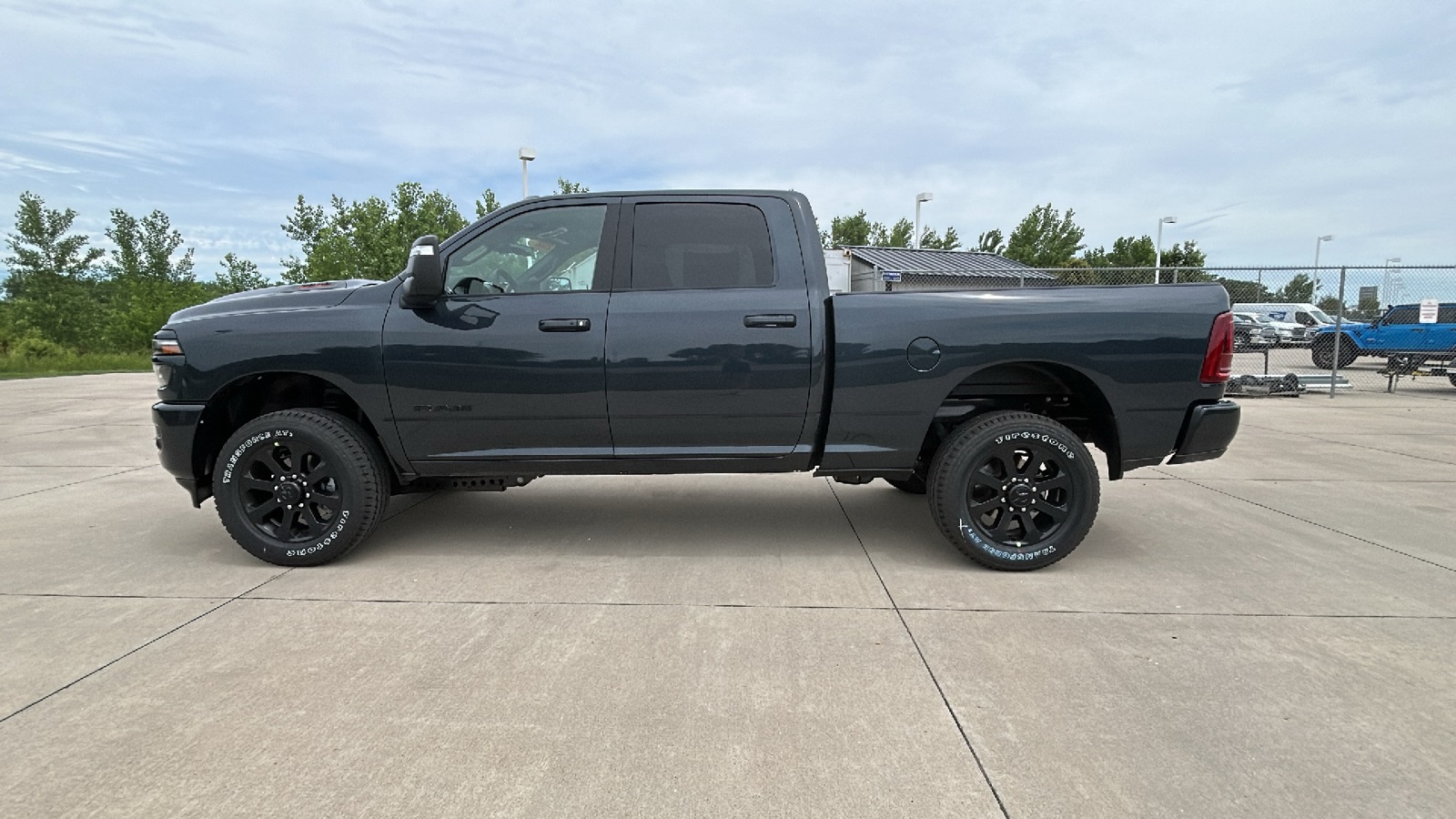 2025 Ram 2500 Laramie photo 6
