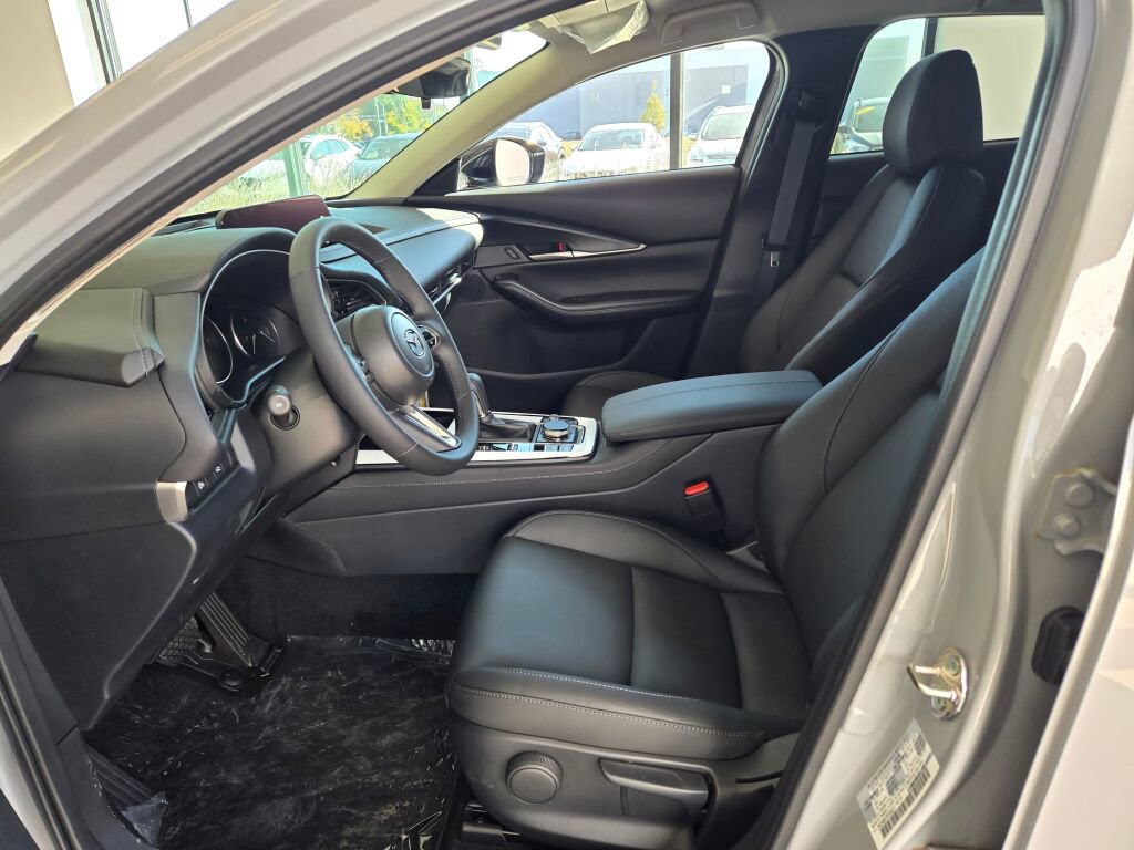 2025 Mazda CX-30 2.5 Select Sport photo 12