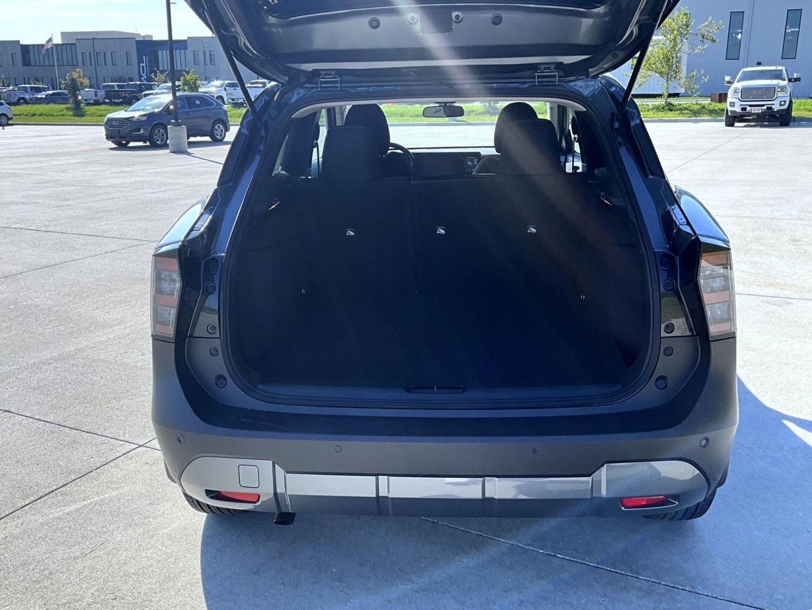 2026 Nissan Kicks SV photo 8