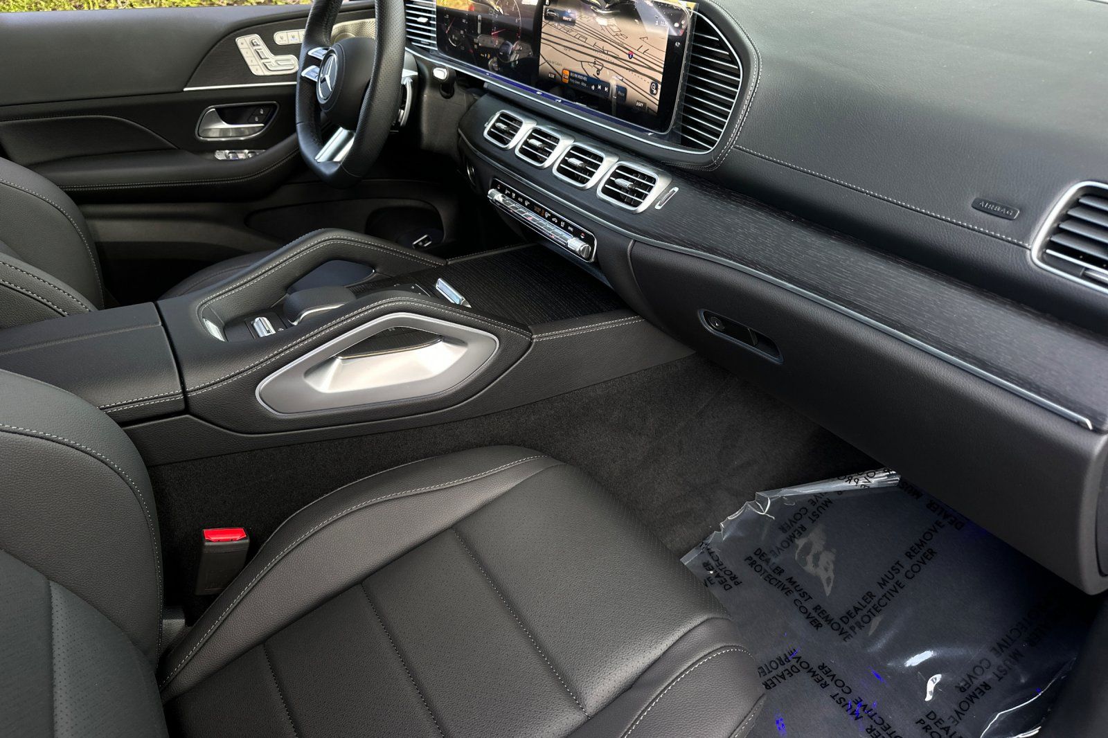 2025 Mercedes Benz GLS 450 4MATIC photo 14
