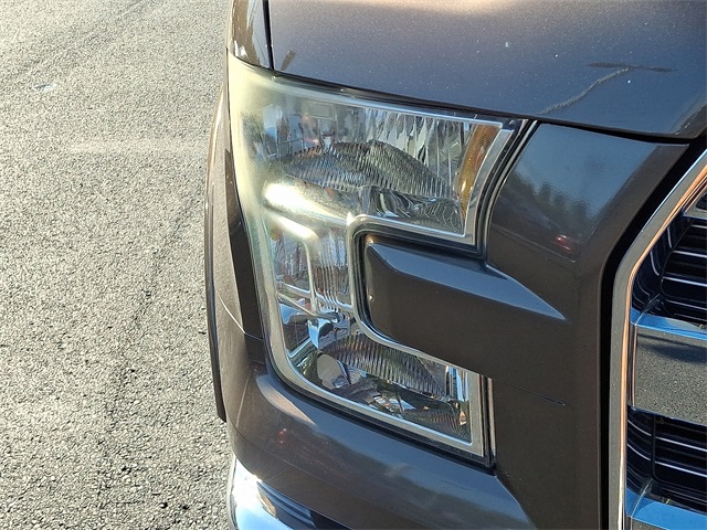 2015 Ford F-150 Lariat photo 8