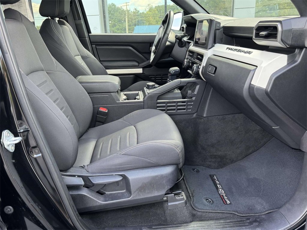 2024 Toyota Tacoma TRD Off-Road 4x4 photo 13