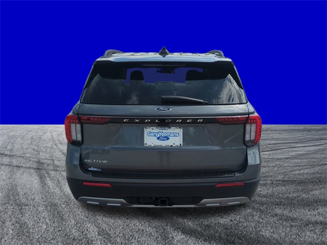 2025 Ford Explorer photo 5