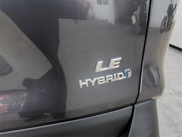 2024 Toyota RAV4 Hybrid LE photo 8