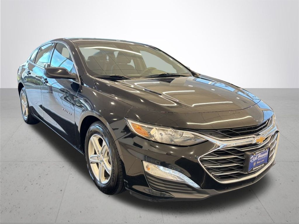 2023 Chevrolet Malibu 1LT photo 4