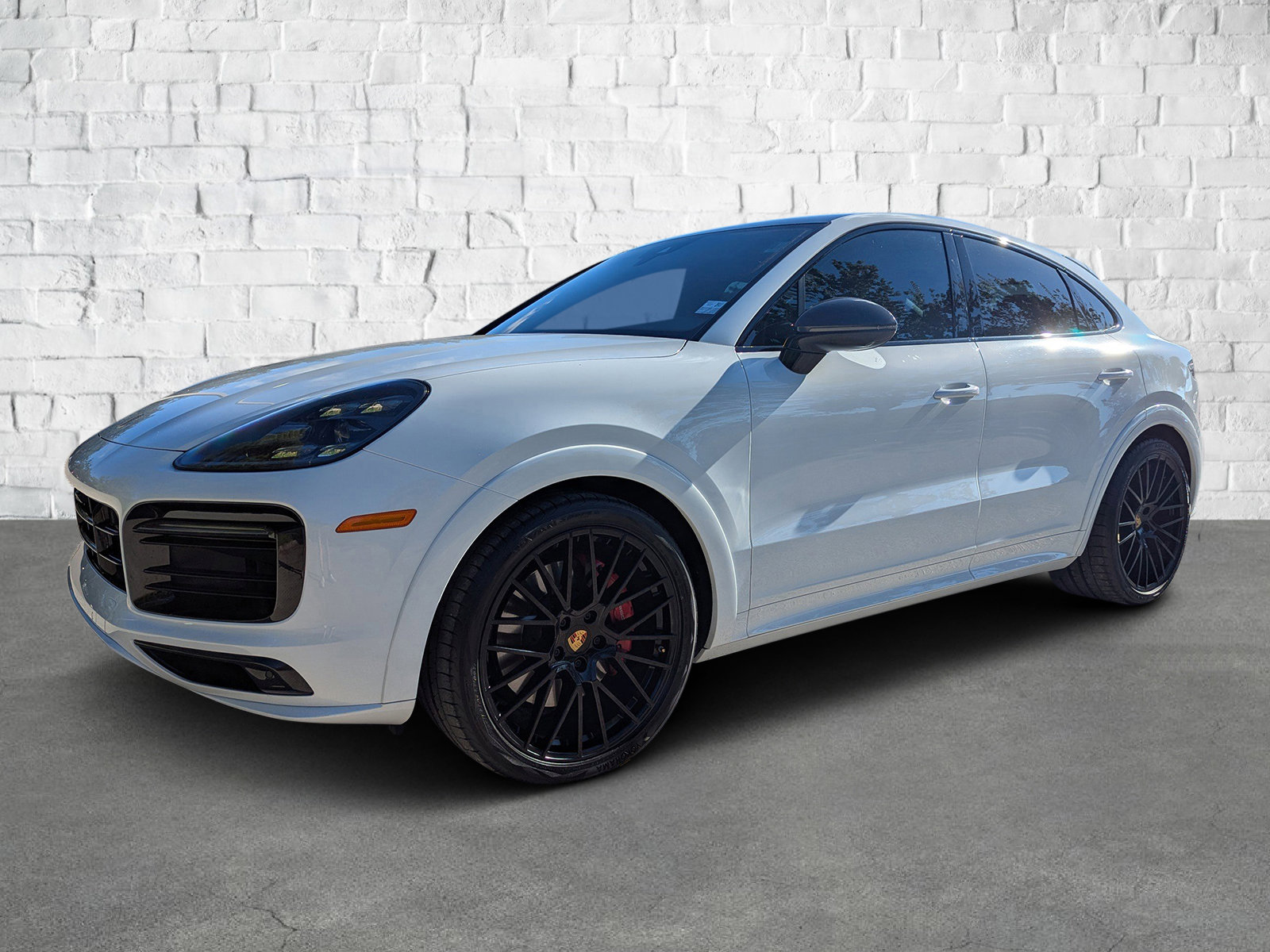 2023 Porsche Cayenne GTS Coupe photo 8