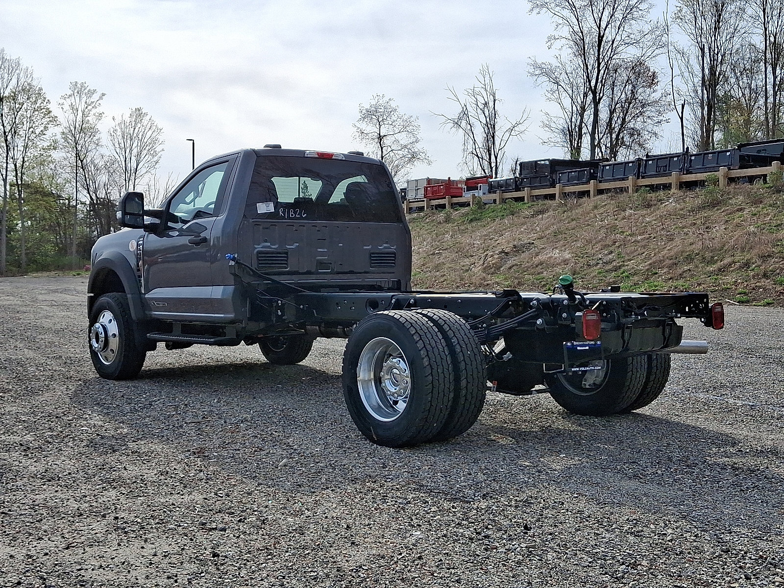 2025 Ford F-600 photo 3