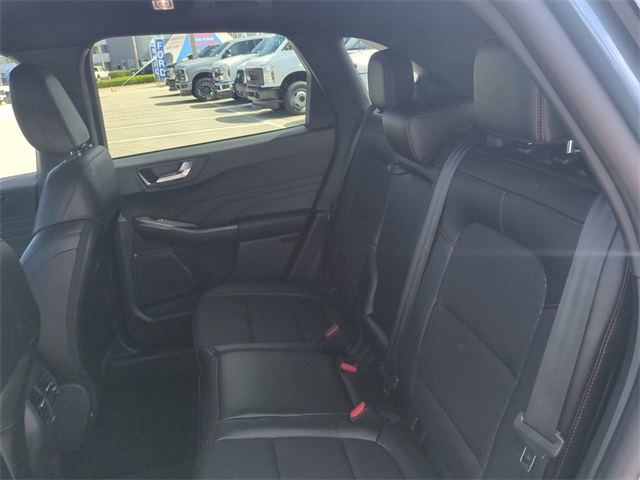 2025 Ford Escape ST-Line photo 13