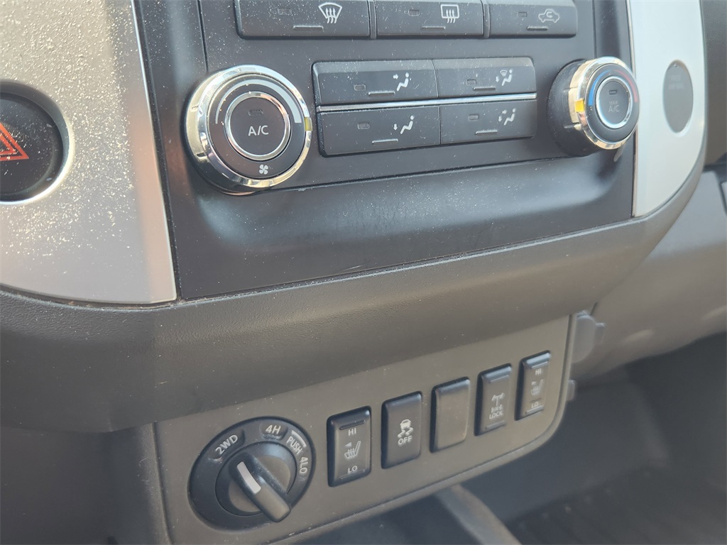 2014 Nissan Xterra PRO-4X photo 13