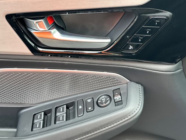 2026 Acura MDX Base photo 24