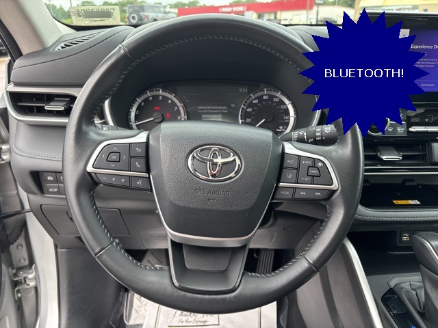 2024 Toyota Highlander LE photo 13