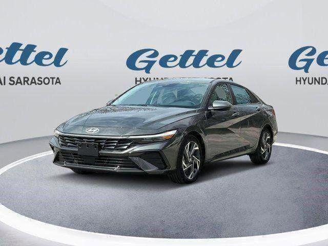 2025 Hyundai Elantra Limited's photo