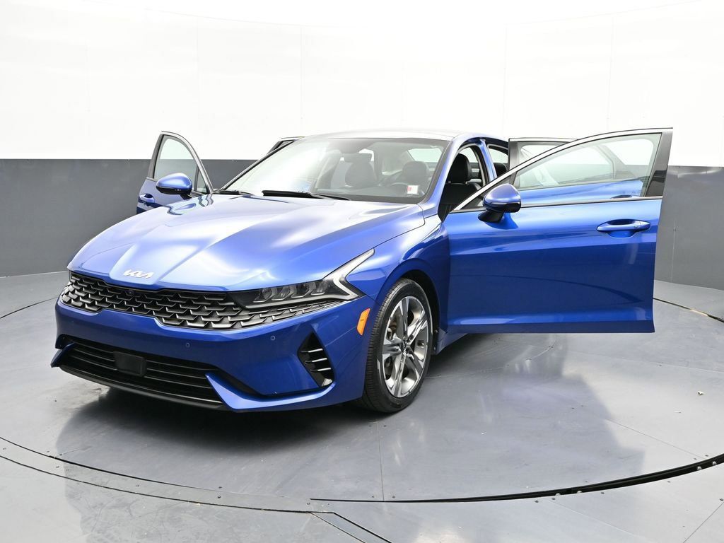 2022 Kia K5 EX photo 30