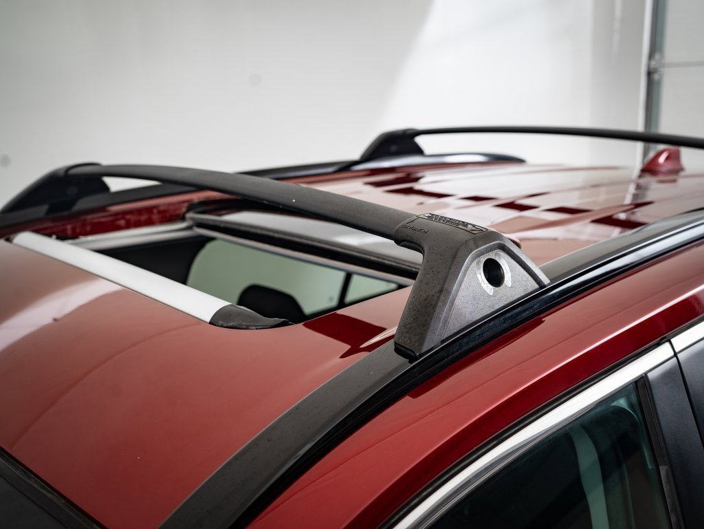 2021 Toyota RAV4 Hybrid XLE photo 14