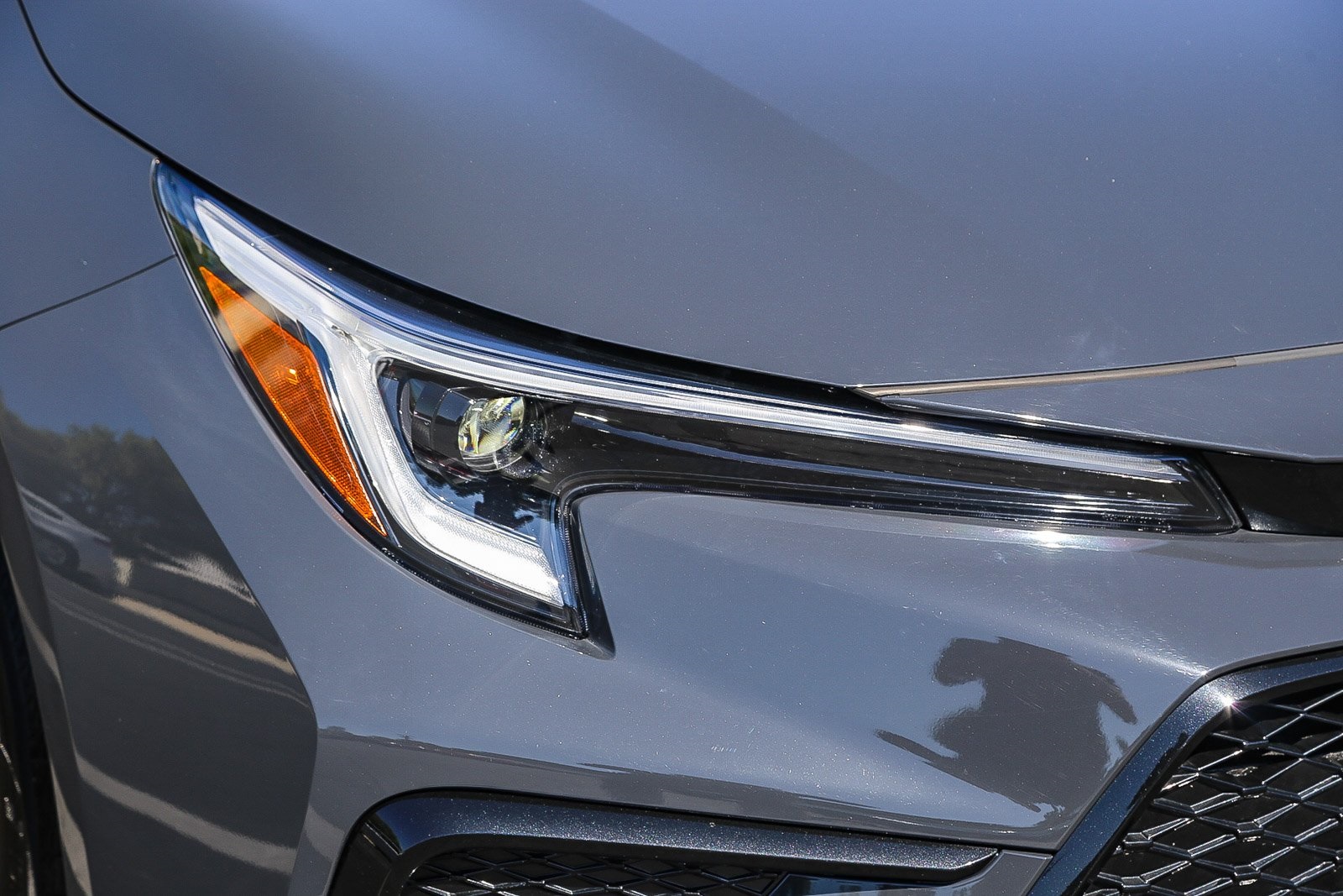 2024 Toyota Corolla Hybrid SE photo 4