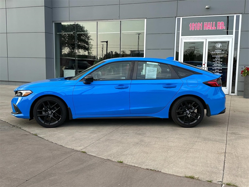 2022 Honda Civic Sport photo 2