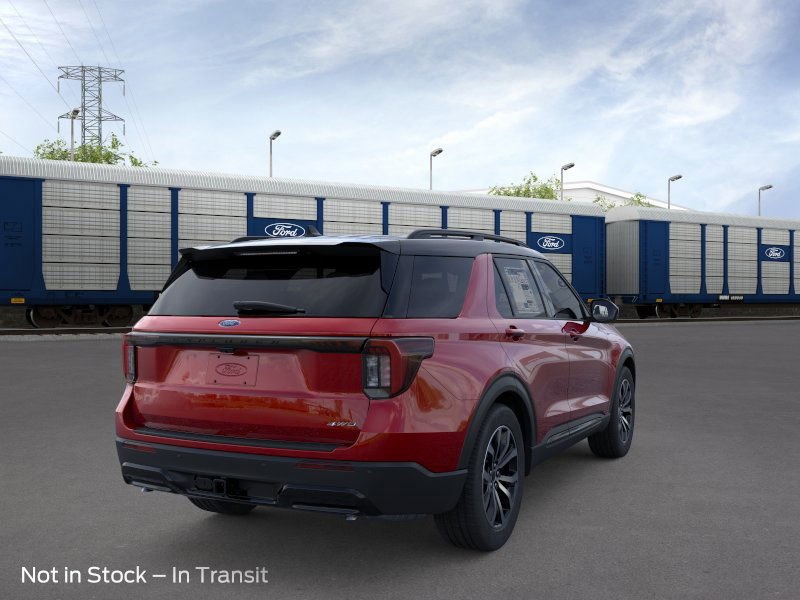 2025 Ford Explorer ST-Line photo 4