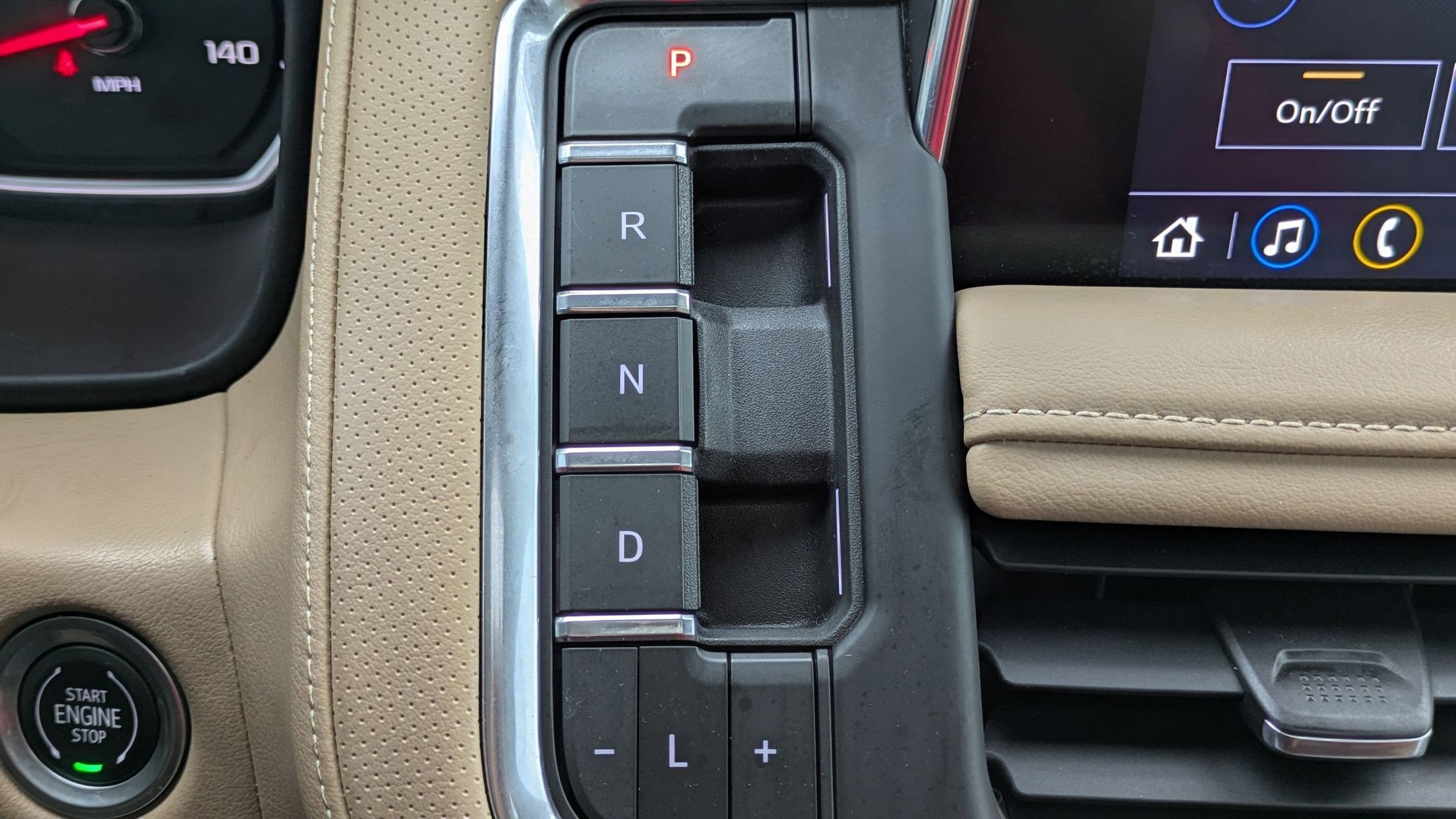2021 Chevrolet Tahoe Premier photo 25