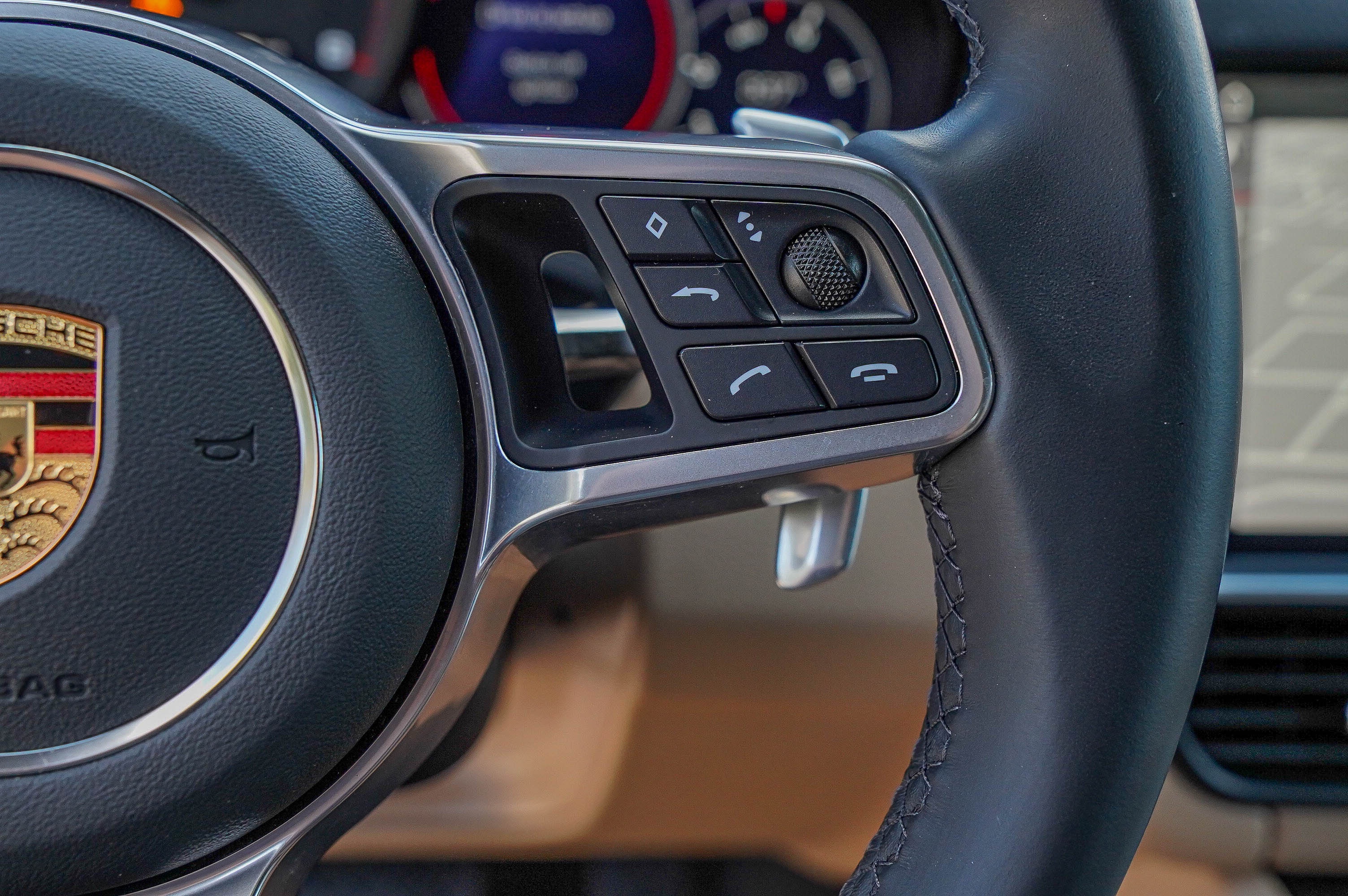 2021 Porsche Cayenne Base photo 14