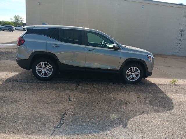 2024 Gmc Terrain SLE photo 5