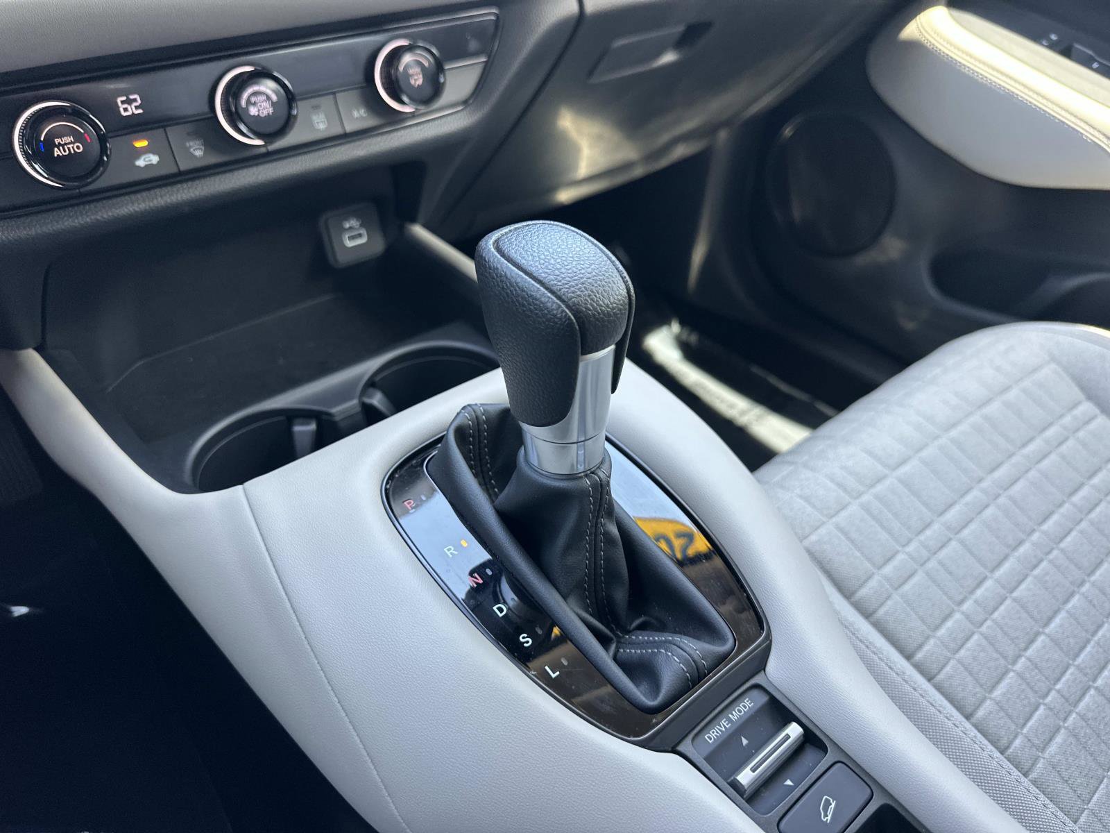 2023 Honda HR-V LX photo 24