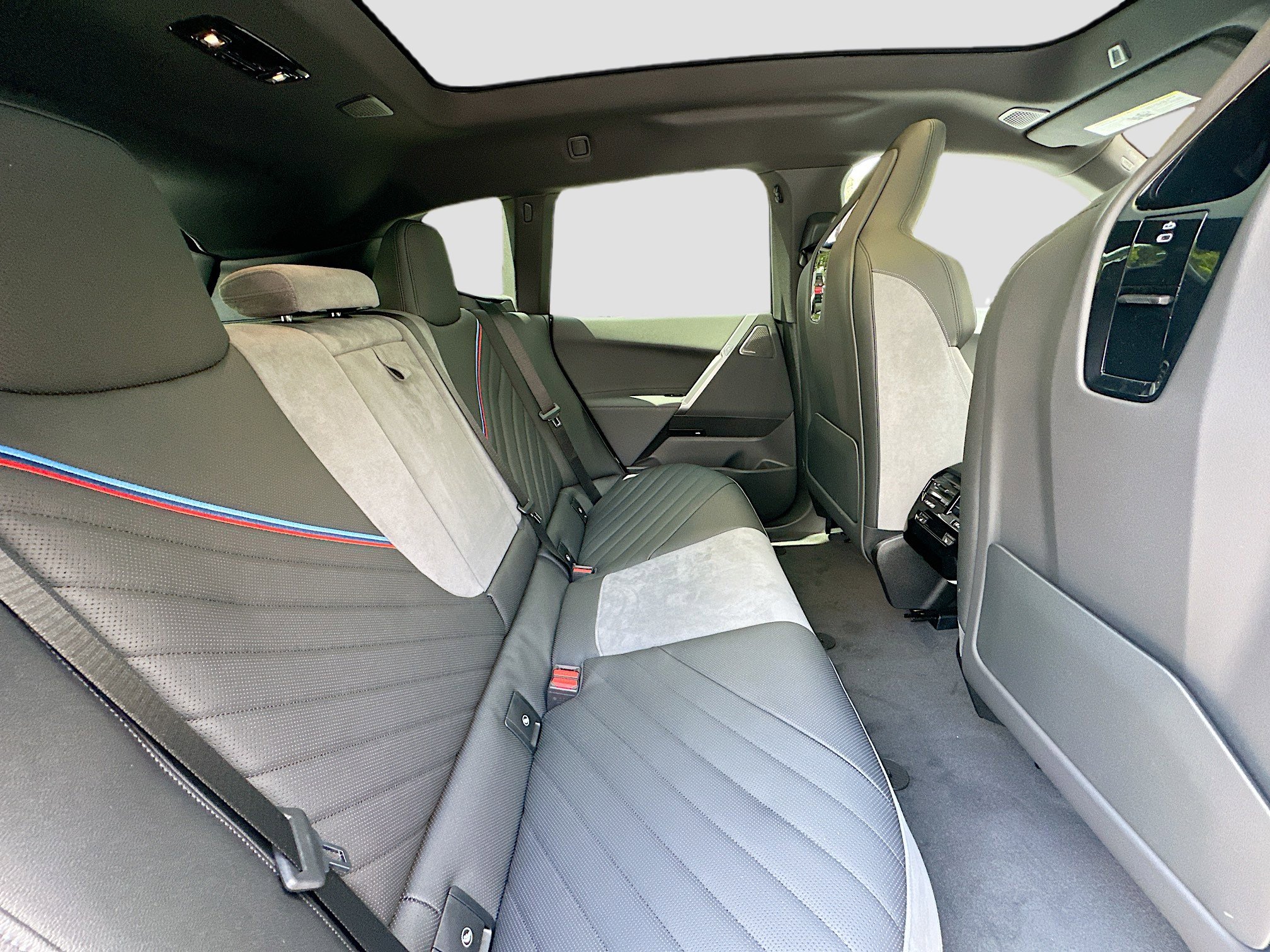 2026 Bmw iX photo 22
