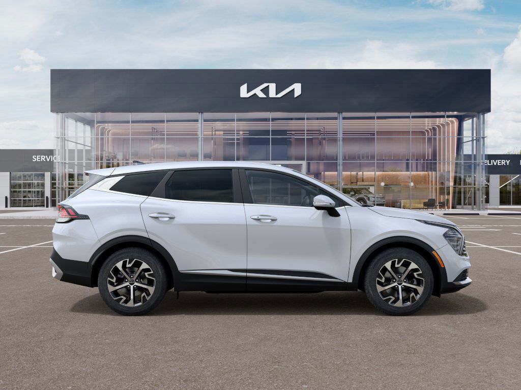 2025 Kia Sportage EX photo 6