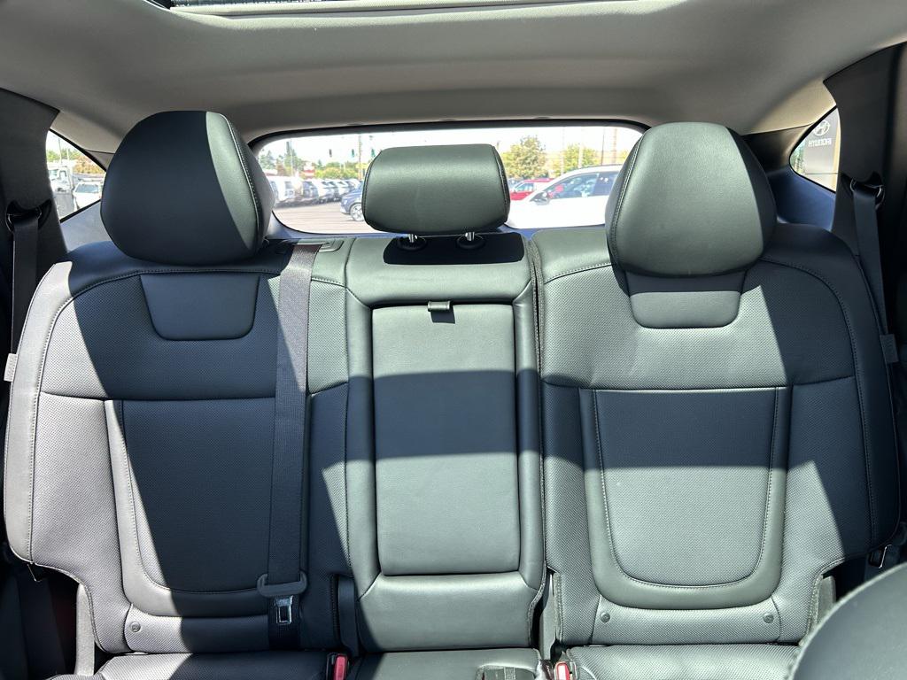 2025 Hyundai Tucson Hybrid Limited photo 18