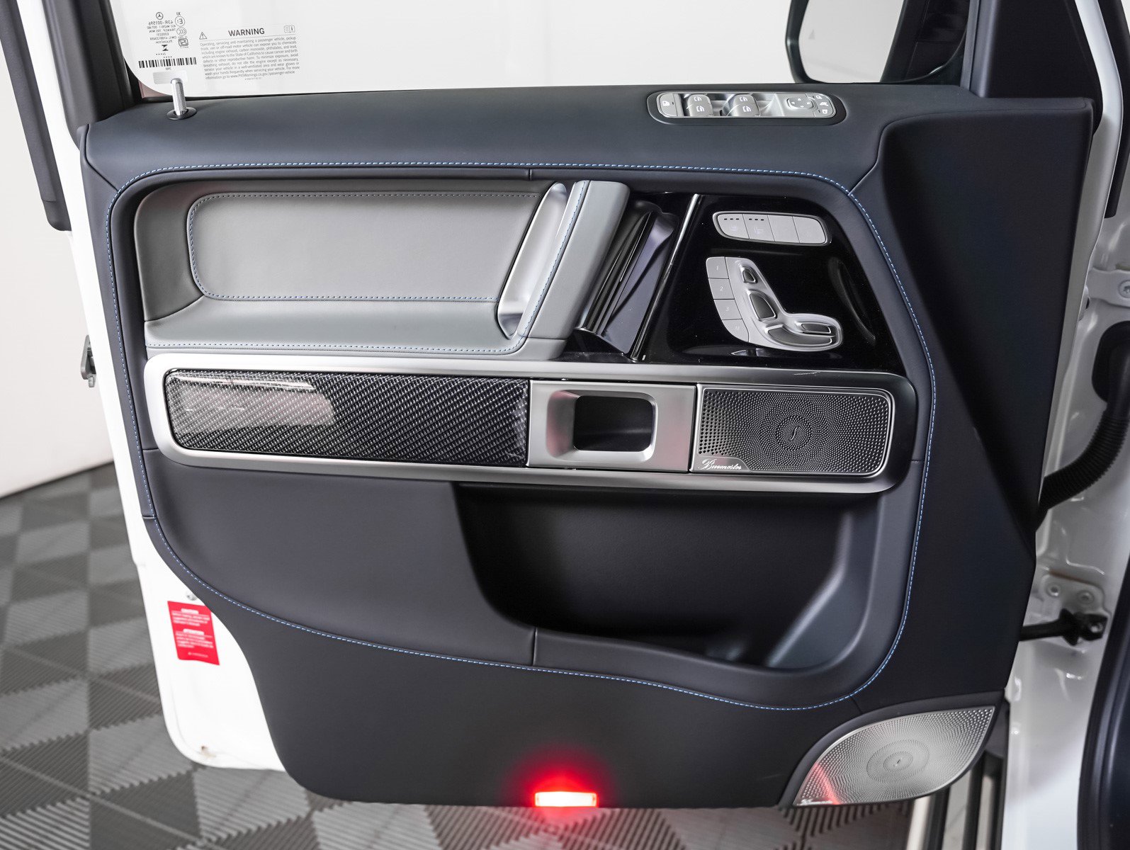 2025 Mercedes Benz G photo 20