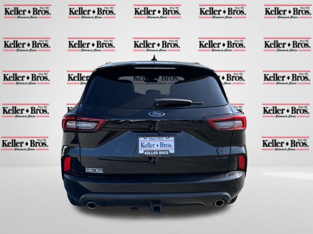 2023 Ford Escape ST-Line Elite photo 3