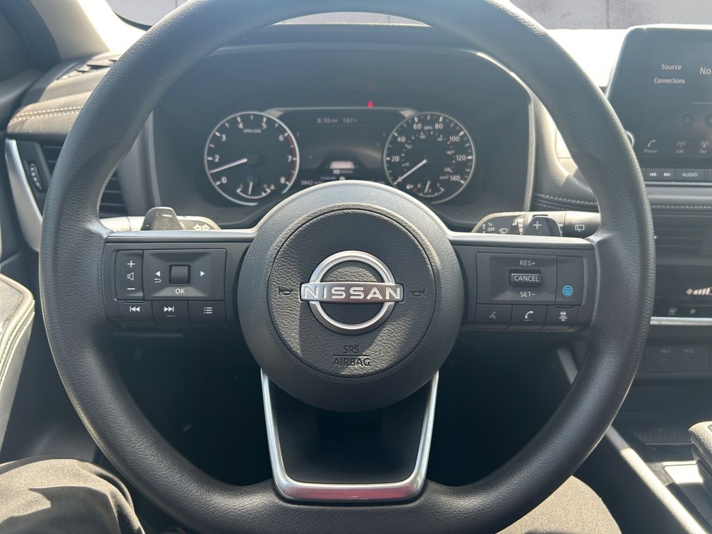 2024 Nissan Rogue SV photo 8