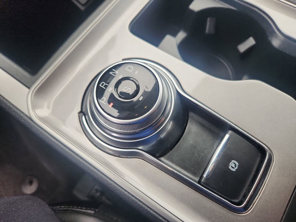 2023 Ford Edge SEL photo 19