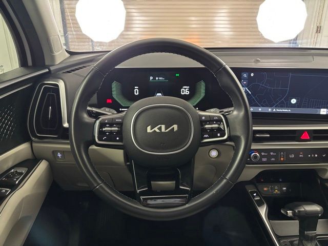 2024 Kia Sorento S photo 14