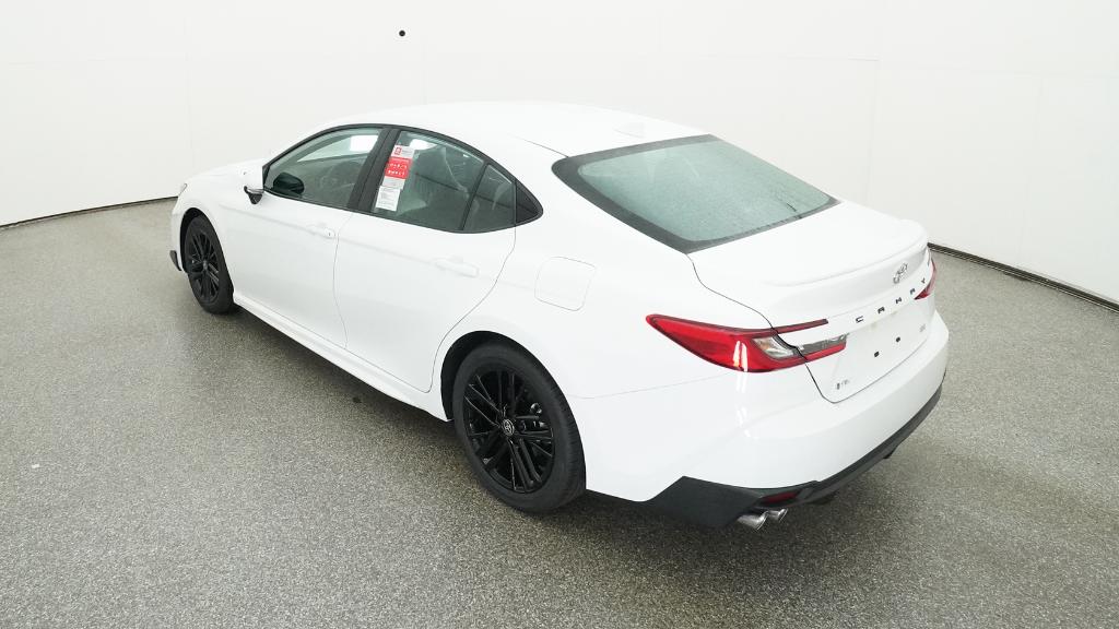 2026 Toyota Camry SE photo 13