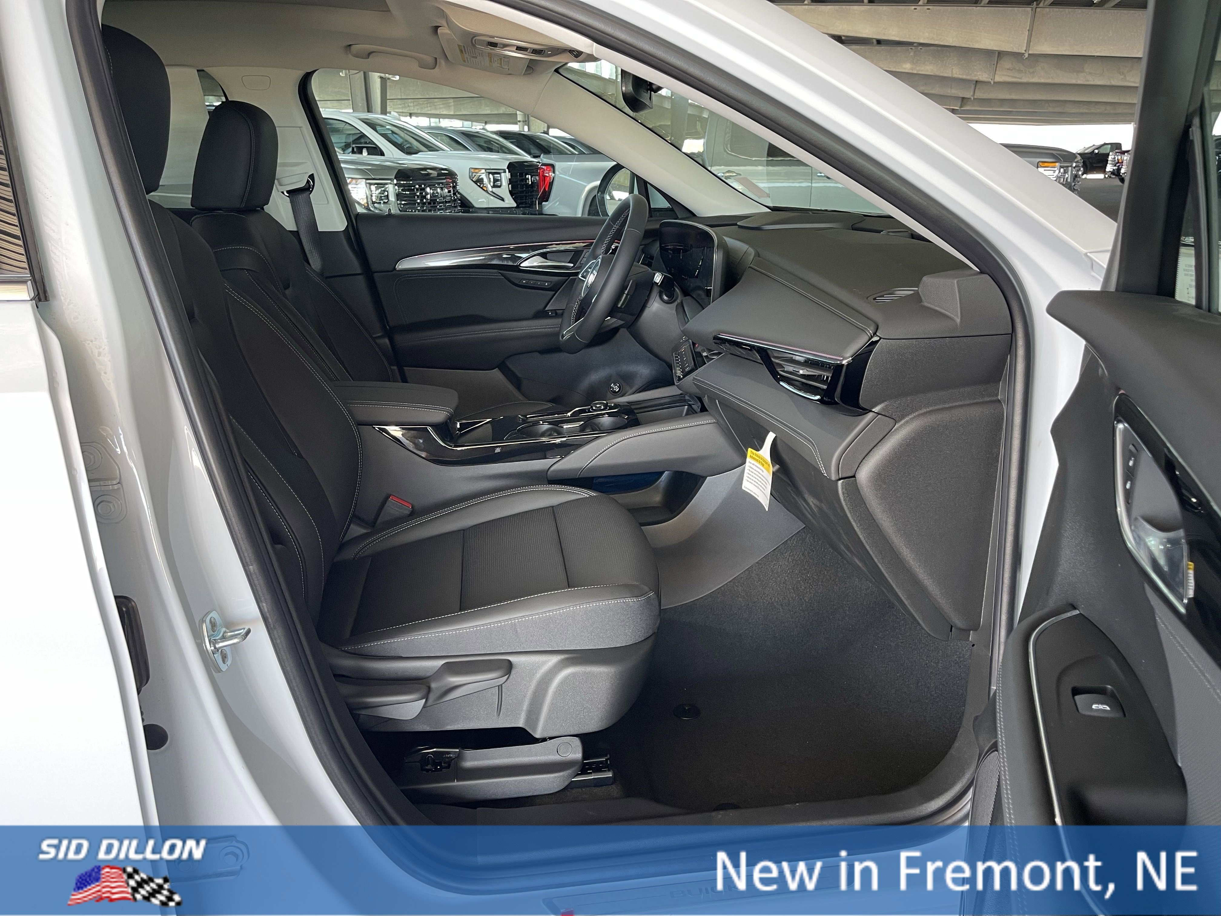 2025 Buick Envision Preferred photo 6