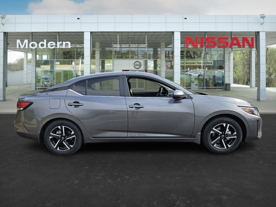 2025 Nissan Sentra SV photo 3