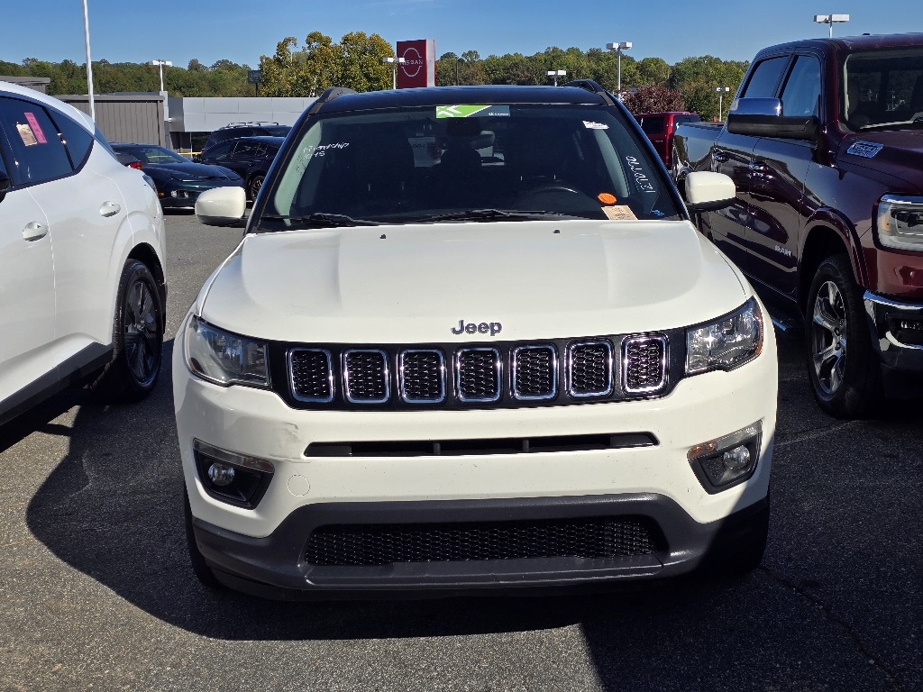 2018 Jeep Compass Latitude photo 3