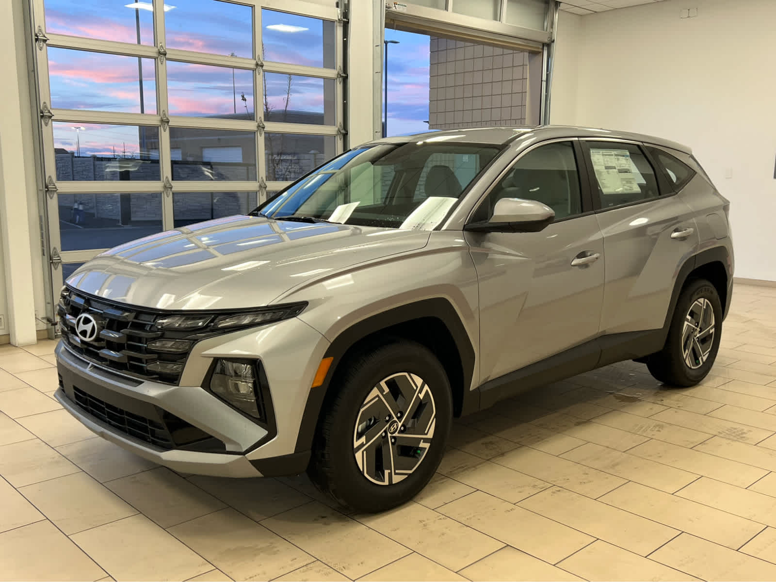 2026 Hyundai Tucson Blue SE's photo