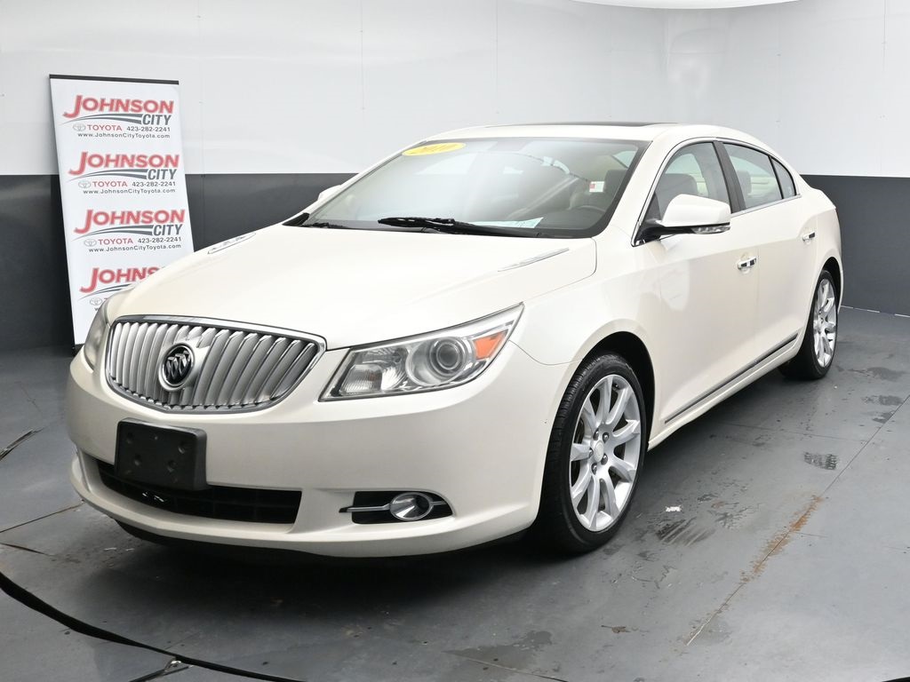 2010 Buick LaCrosse CXS photo 3
