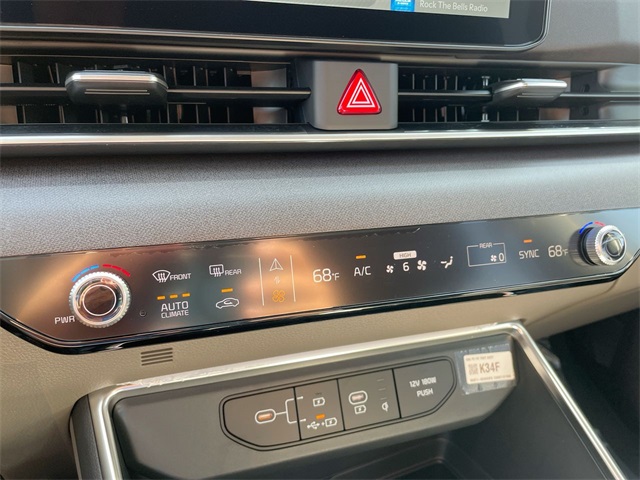 2026 Kia Carnival EX photo 39