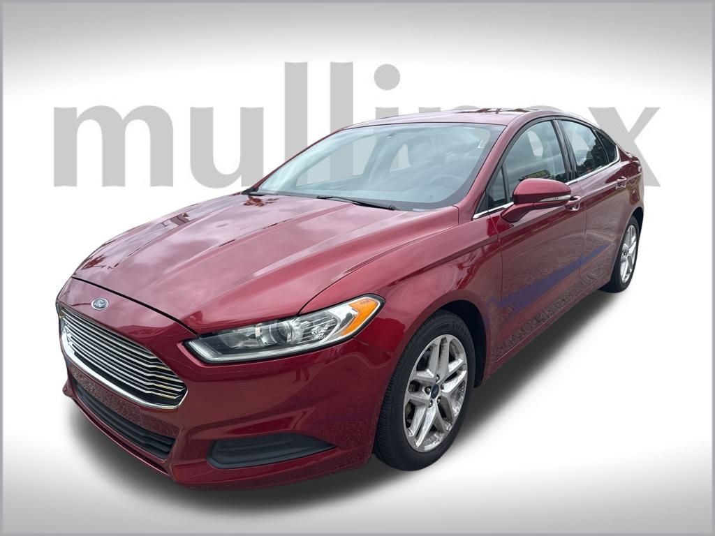 2016 Ford Fusion SE photo 2