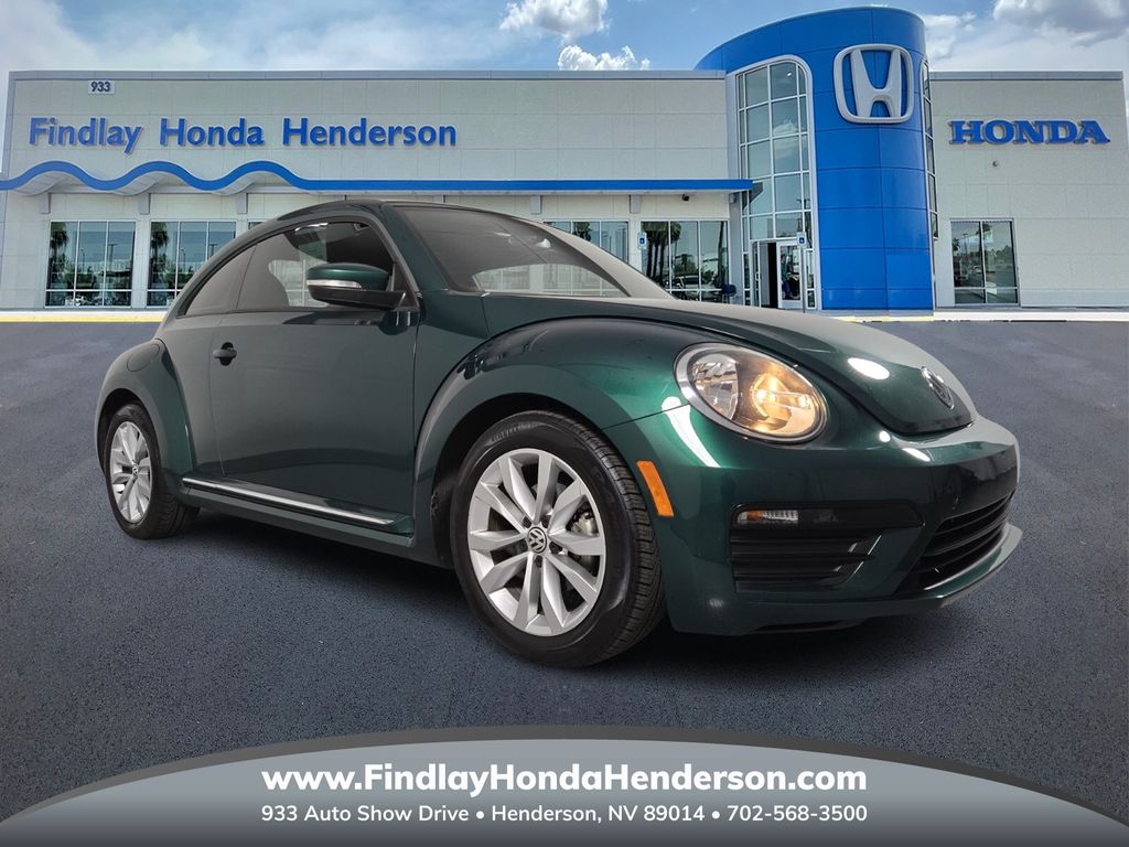 2017 Volkswagen Beetle Classic's photo