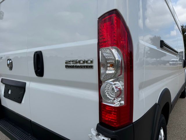 2024 Ram ProMaster 2500 photo 15