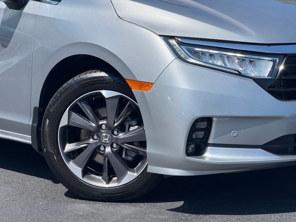 2023 Honda Odyssey Elite photo 3