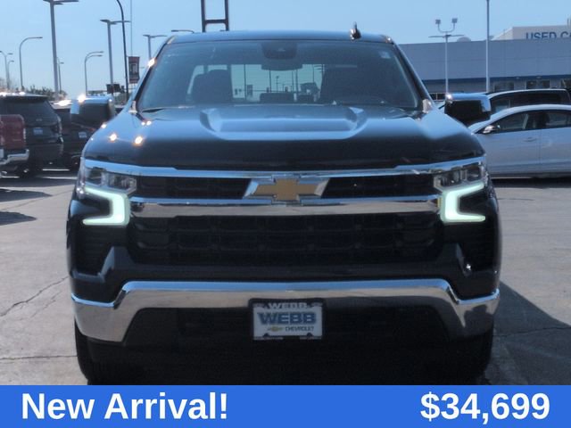 2022 Chevrolet Silverado 1500 LT photo 3