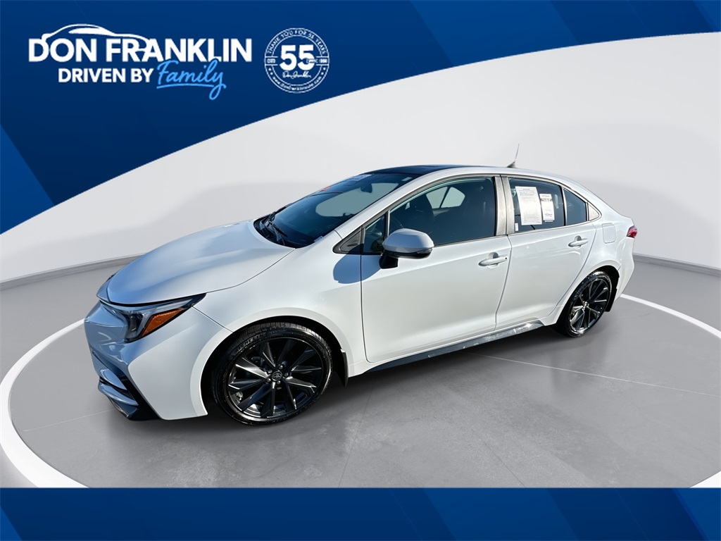 2024 Toyota Corolla XSE's photo