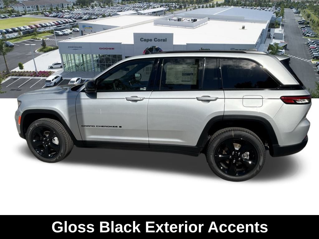 2025 Jeep Grand Cherokee Limited photo 7