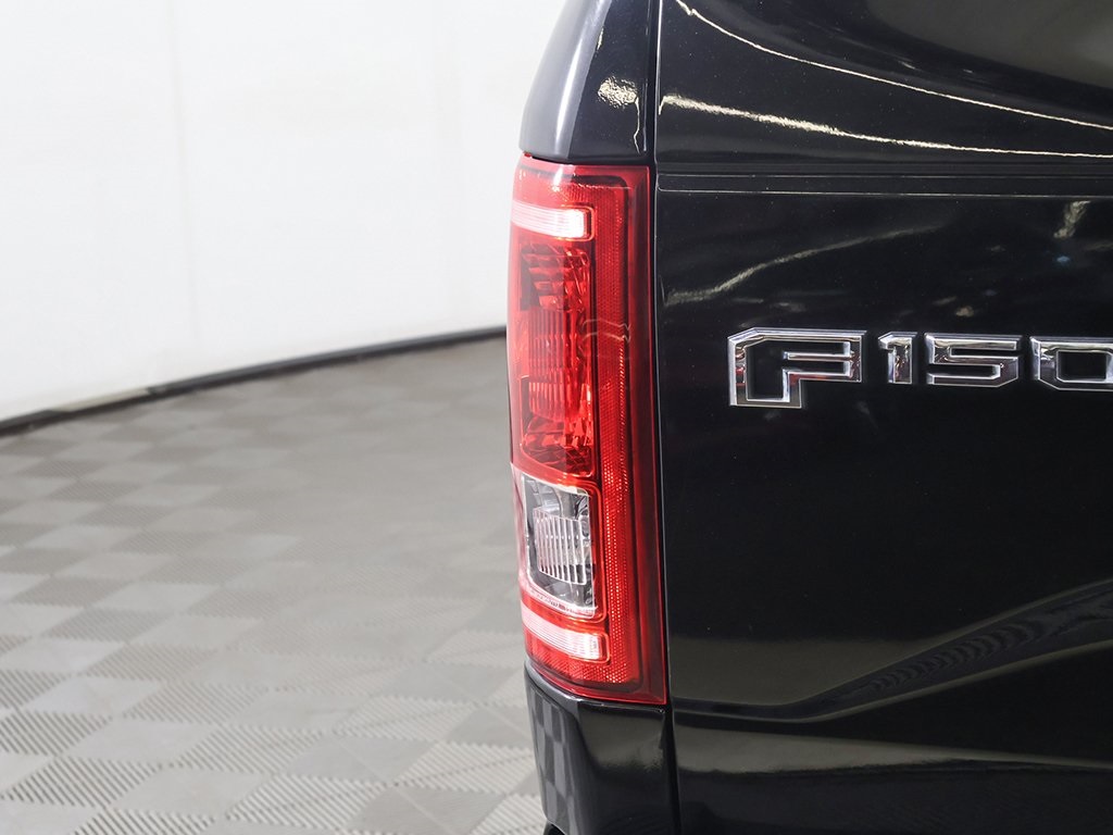 2017 Ford F-150 XL photo 8