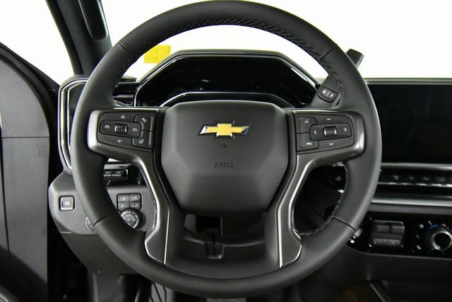 2025 Chevrolet Silverado 3500HD High Country photo 2