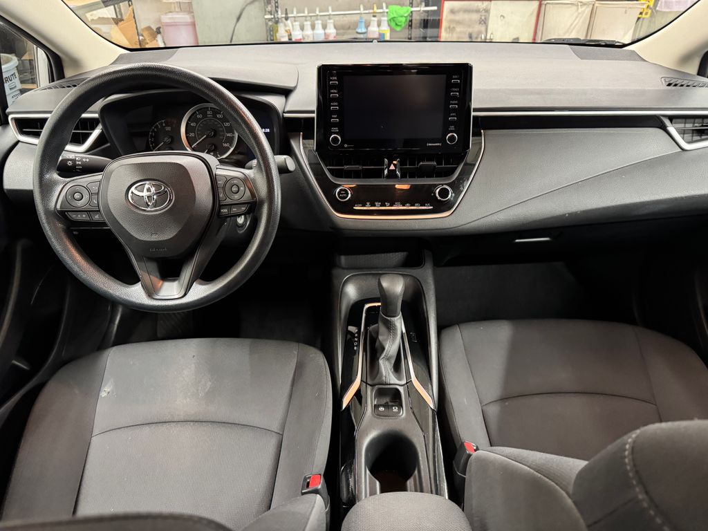 2021 Toyota Corolla LE photo 14